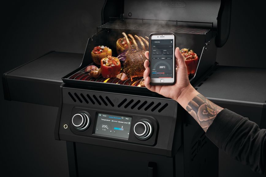 napoleon_rogue_eq365_sahkogrillin_puhelinohjaus.jpg